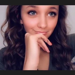 Meet your Posher, Mariah